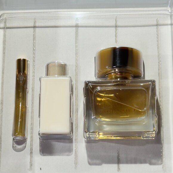 My Burberry Gift Set With 3.0 Oz Eau De Parfum 2.5 Oz Body Lotion & 0.25 Oz Roll - Picture 8 of 13